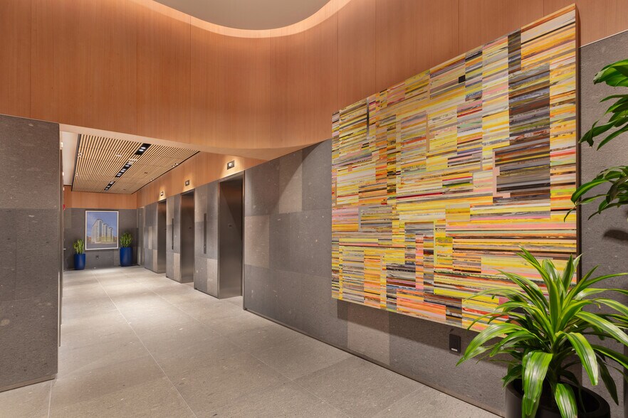 More Photos Of 2 Bethesda Metro Ctr, Bethesda Office For Lease