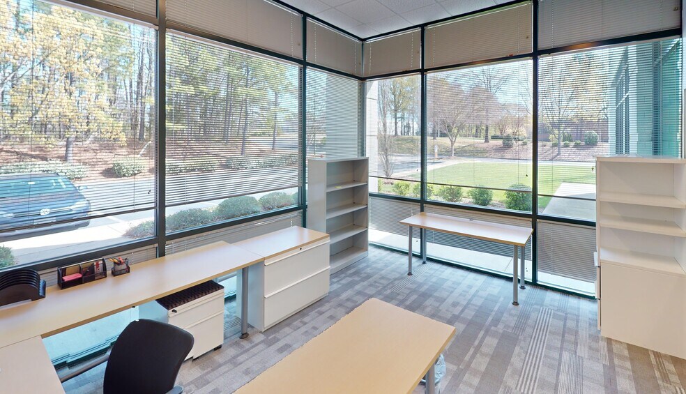 More Photos Of 4025 Stirrup Creek Dr, Durham Research And Development For Lease