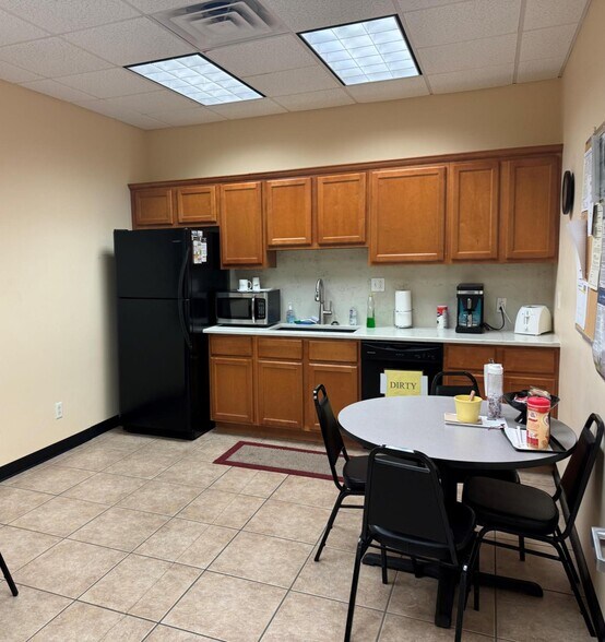 More Photos Of 4800 S Spoede Ln, Warrenton Refrigeration Cold Storage For Sale