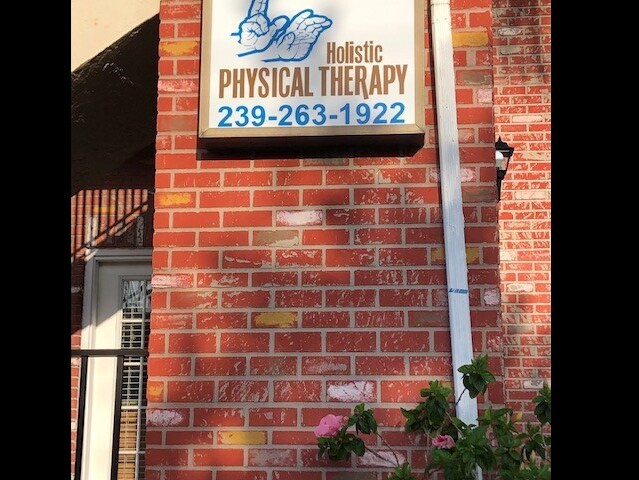 More Photos Of 501 Goodlette Rd N, Naples Unknown For Lease