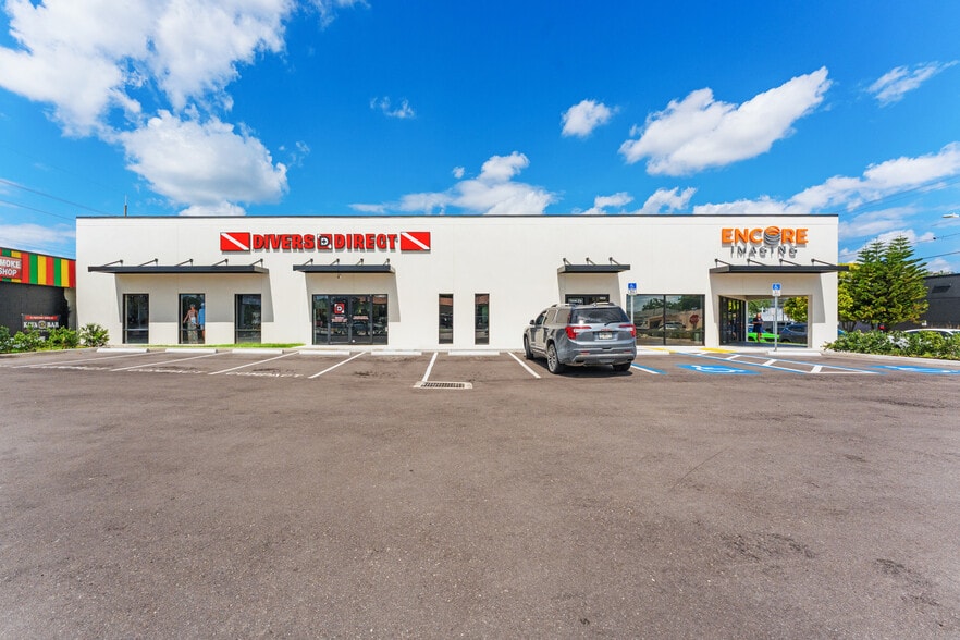 More Photos Of 418 N Dale Mabry Hwy, Tampa Freestanding For Sale