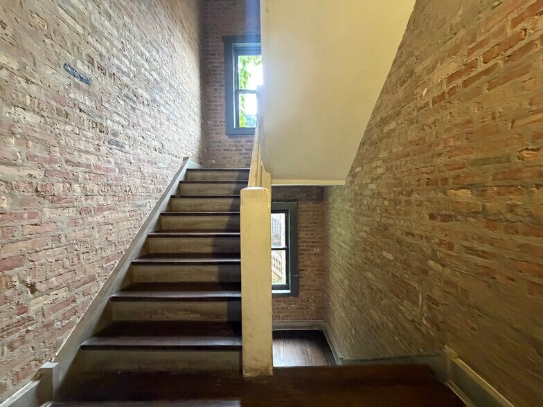 More Photos Of , Chicago Multifamily For Sale