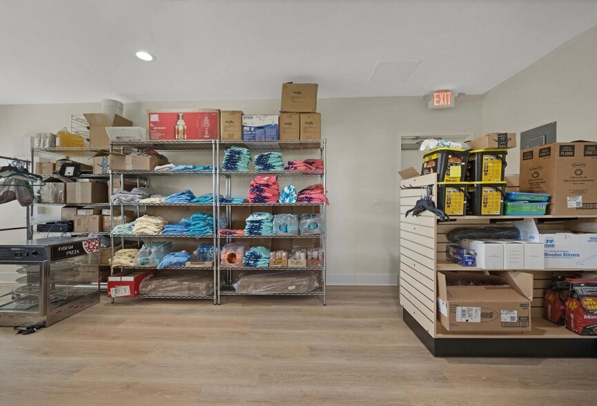 More Photos Of 19950-19980 Overseas Hwy, Sugarloaf Key Office For Sale