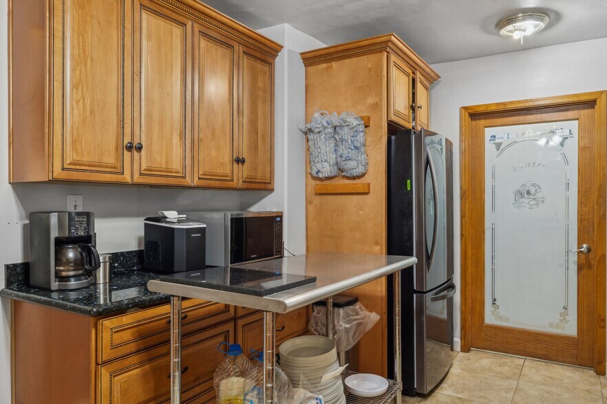 More Photos Of 3827 E Oak St, Phoenix Assisted Living For Sale