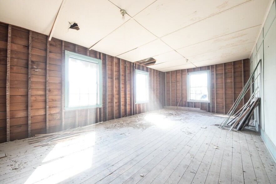 More Photos Of 100 County Highway 29A, Springfield Center Theater Concert Hall For Sale