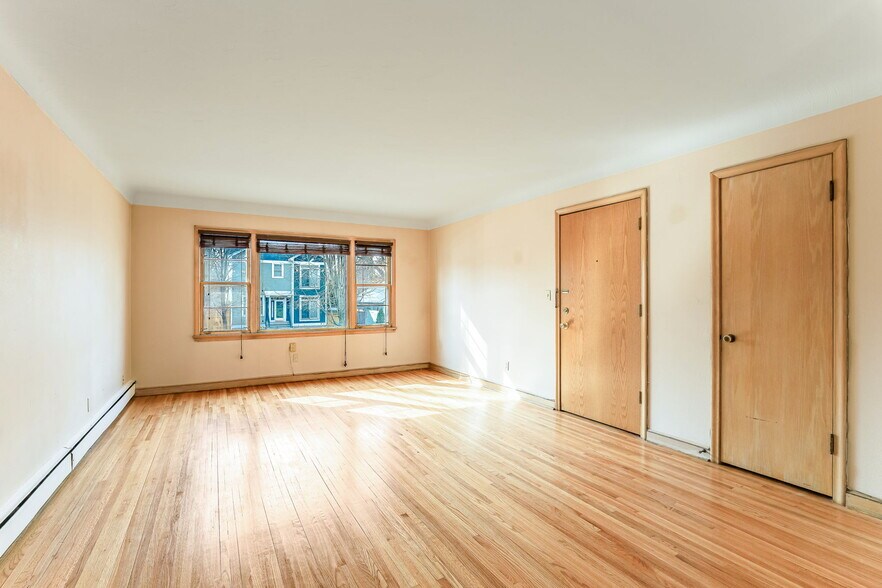 More Photos Of 1991 Grand Ave, Saint Paul Apartments For Sale