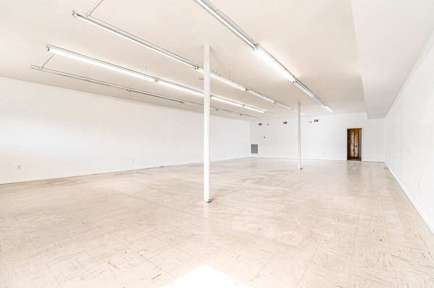 More Photos Of 1003 E Jackson Blvd, Jonesborough General Retail For Sale