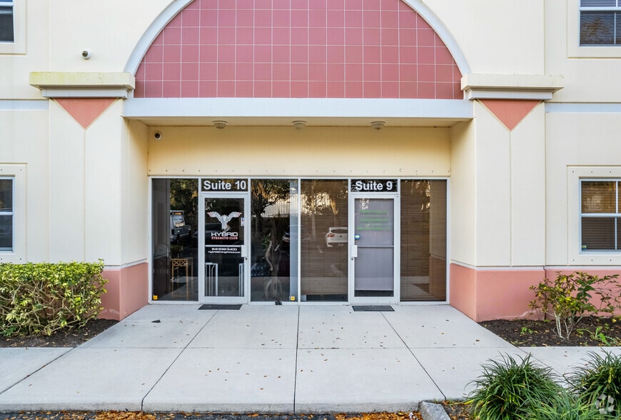 More Photos Of 6301 Porter Rd, Sarasota Service For Lease