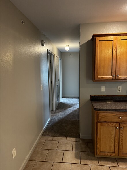 More Photos Of 1325 S Lillian Ave, Bolivar Apartments For Sale