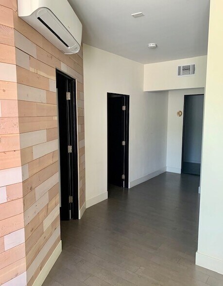 More Photos Of 13721 Ventura Blvd, Sherman Oaks Loft Creative Space For Lease