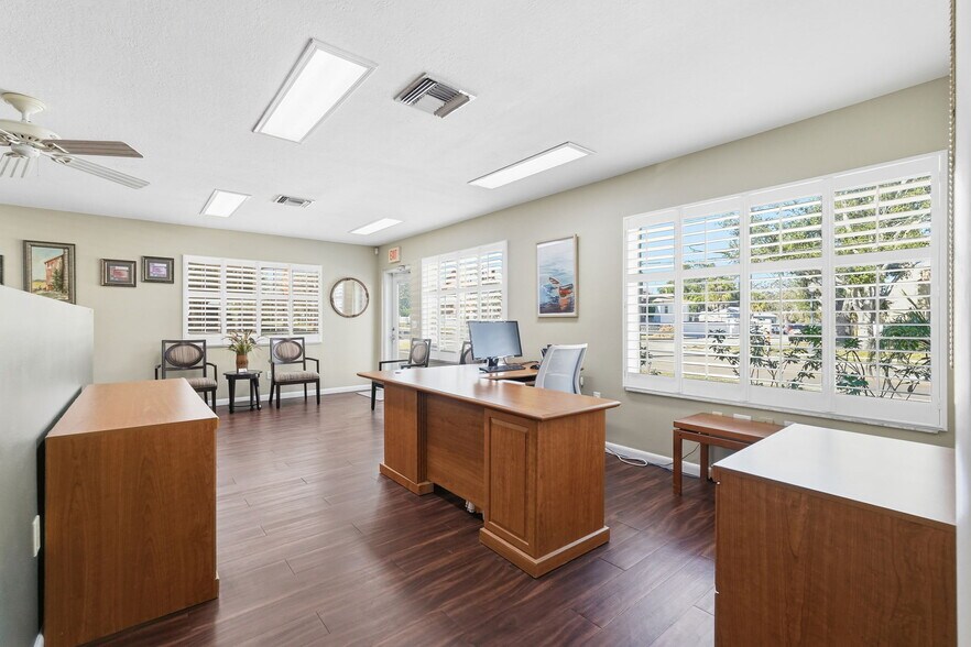 More Photos Of 500-510 Tarpon Ave E, Tarpon Springs Office For Sale