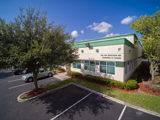 More Photos Of 757 Shotgun Rd, Sunrise Light Manufacturing For Lease