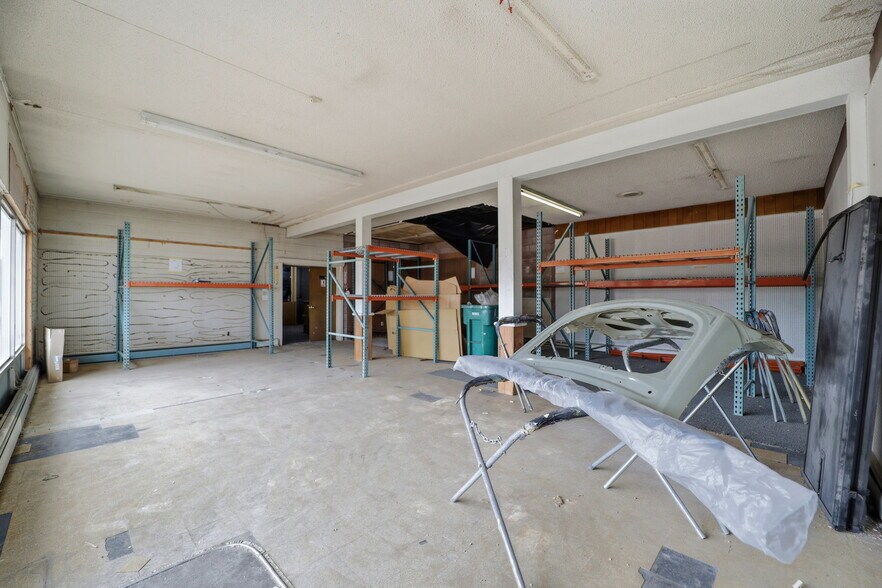 More Photos Of 405 W Fillmore St, Colorado Springs Auto Dealership For Sale