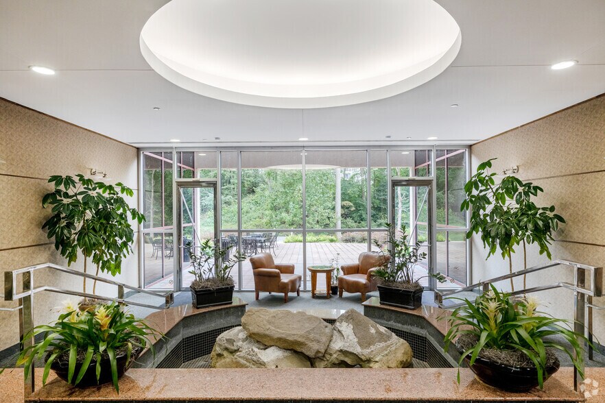 More Photos Of 7501 Boulder View Dr, North Chesterfield Unknown For Lease