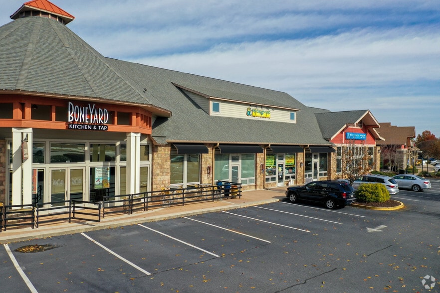 More Photos Of 12060 Etris Rd, Roswell Unknown For Lease