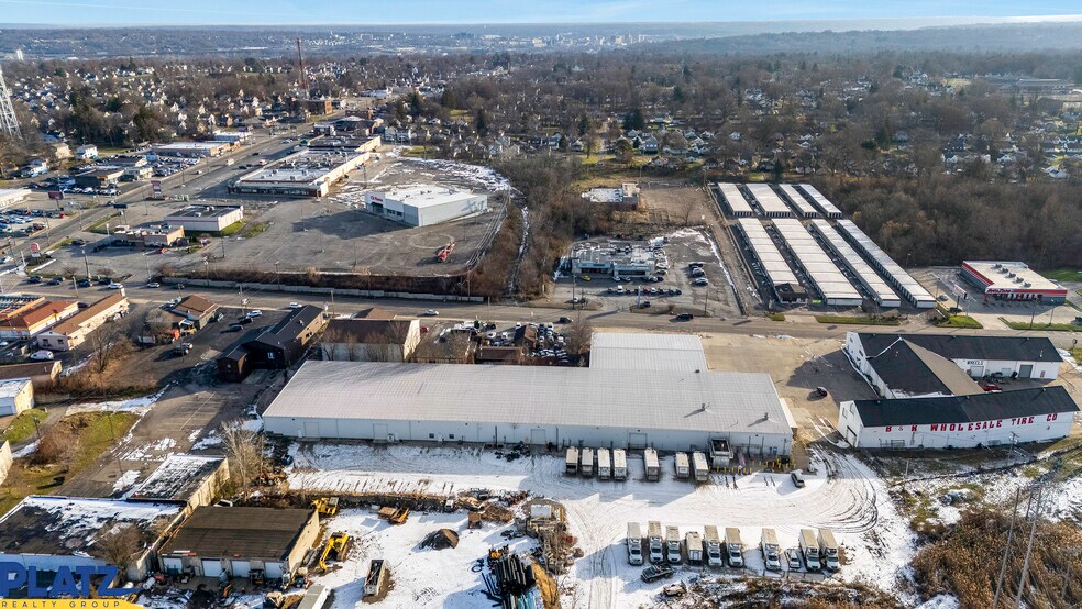 More Photos Of 112 S Meridian Rd, Youngstown Warehouse For Lease