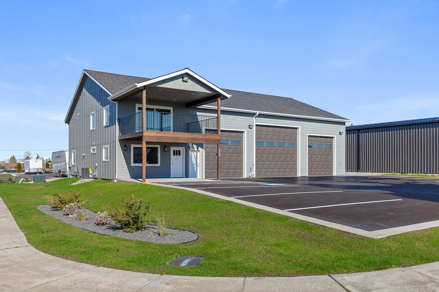 More Photos Of 9990 N Lyle Loop, Hayden Warehouse For Sale