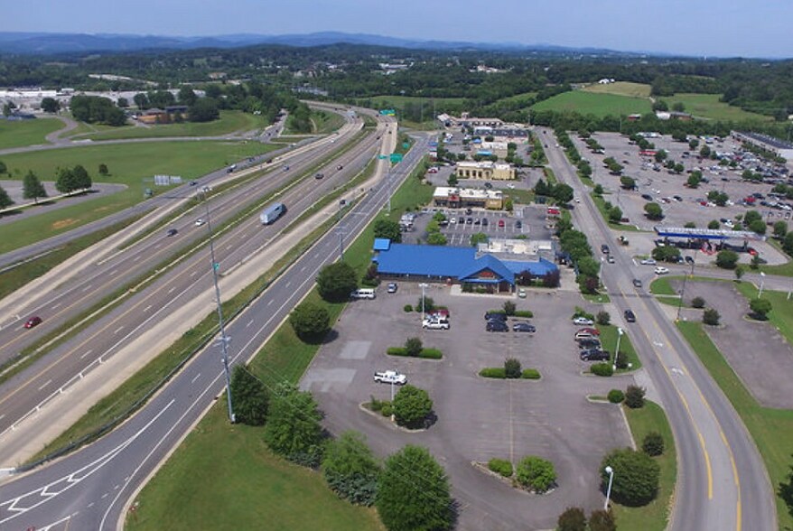 More Photos Of 504 Crockett Trace Dr, Morristown Restaurant For Sale