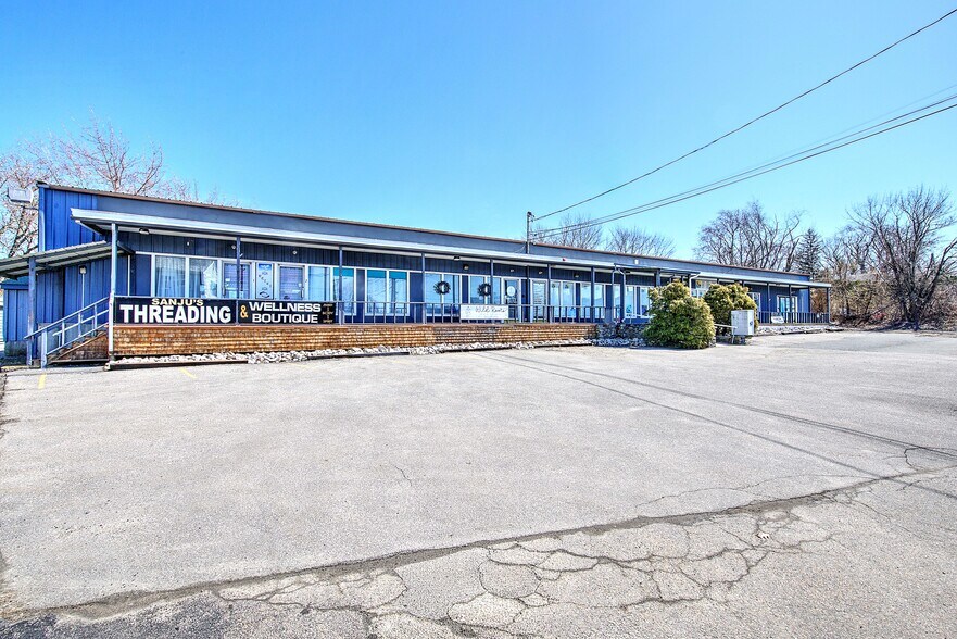 More Photos Of 628 Metacom Ave, Warren Storefront For Sale
