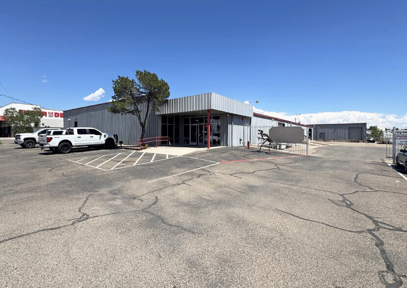 More Photos Of 4914 Pan American Fwy NE, Albuquerque Manufacturing For Sale