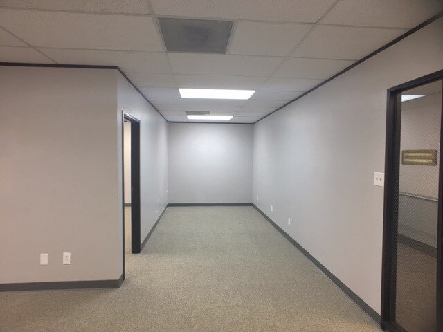 More Photos Of 2200 E 104th Ave, Thornton Office For Lease