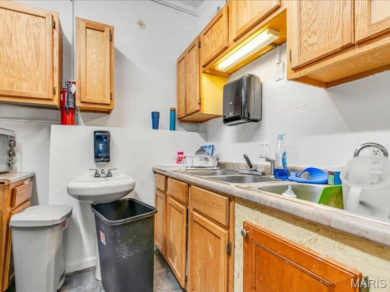 More Photos Of 8035 N Broadway, Saint Louis Daycare Center For Sale