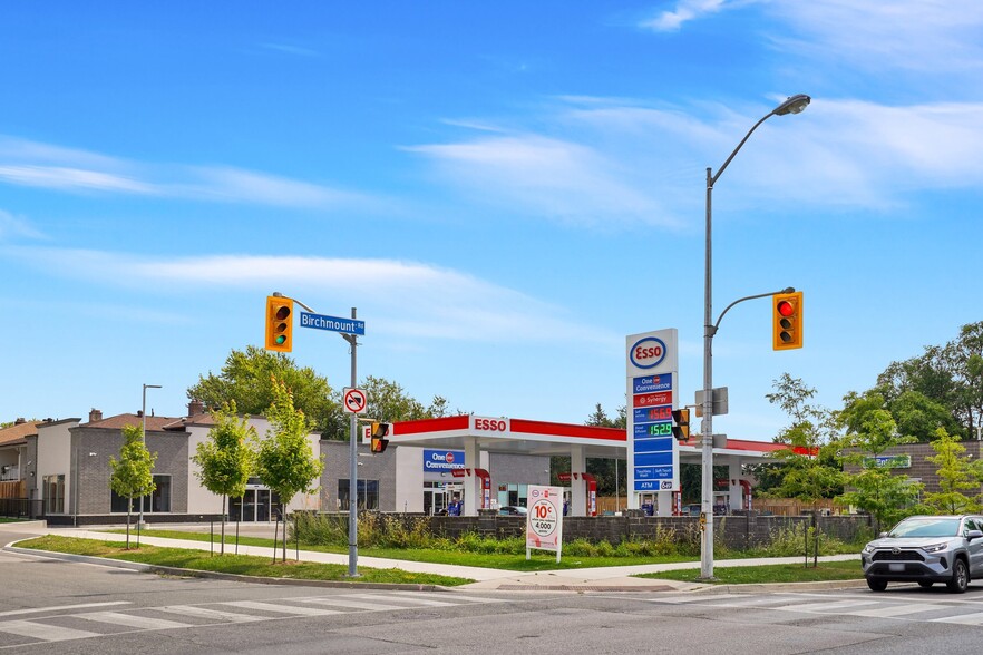 Primary Photo Of 2775 Birchmount Rd, Toronto Auto Repair For Lease