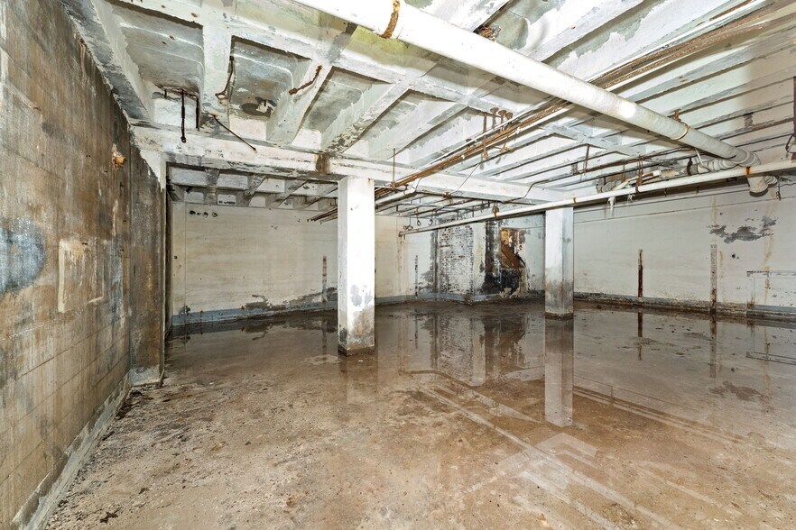 More Photos Of 1190 Main St, West Warwick Loft Creative Space For Sale