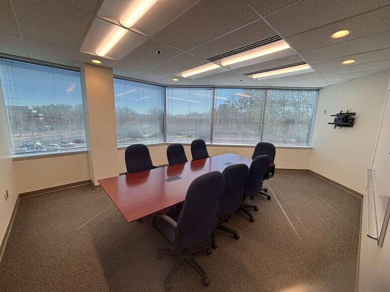 More Photos Of 1801 Robert Fulton Dr, Reston Medical For Lease