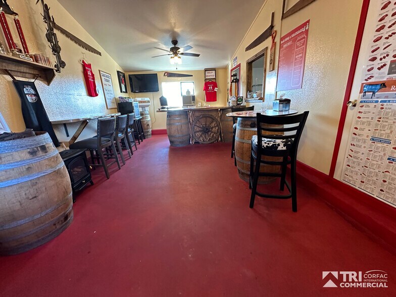 More Photos Of 4026-4044 Grass Valley Hwy, Auburn General Retail For Sale
