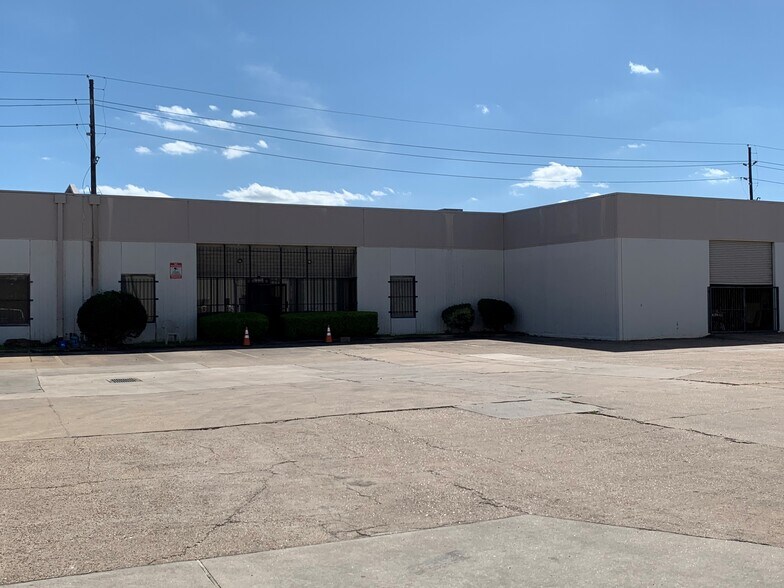 More Photos Of 10407 Rockley Rd, Houston Flex For Sale