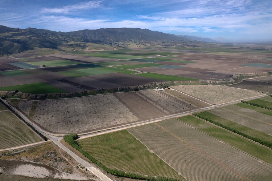 More Photos Of 41460 Los Coches Rd, Soledad Land For Sale