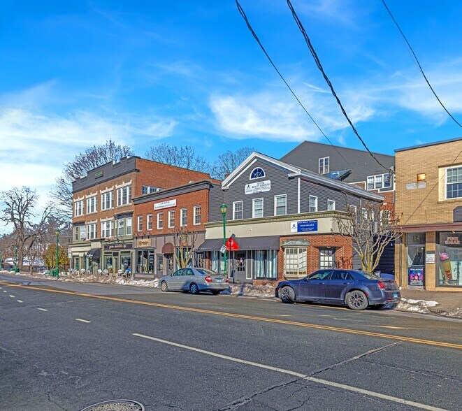 More Photos Of 35 N Main St, Southington Medical For Lease