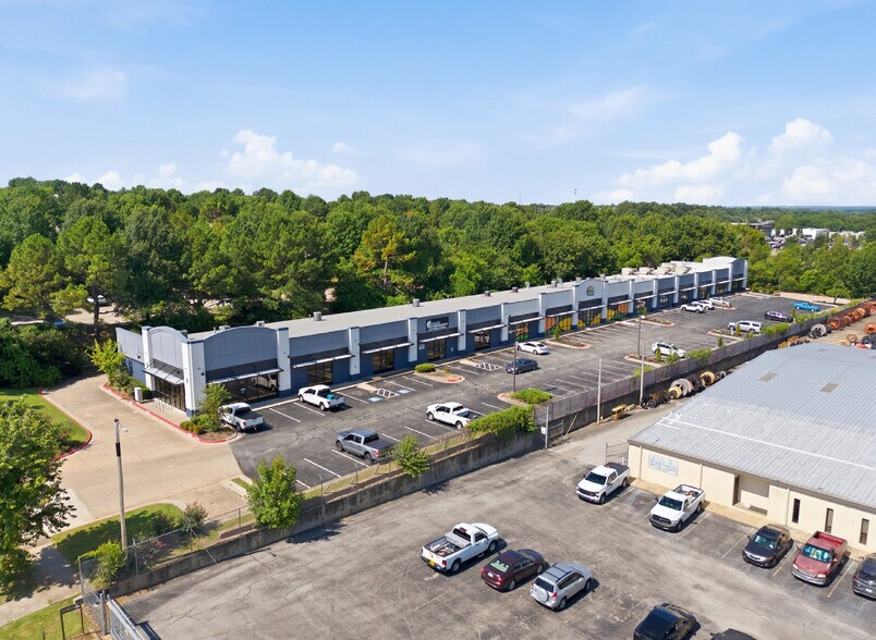 More Photos Of 2733 Mcconnell Rd, Fayetteville General Retail For Lease