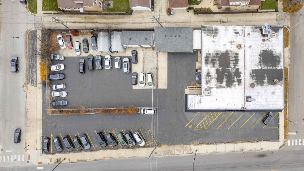 More Photos Of 7606 W Touhy Ave, Chicago Auto Repair For Sale