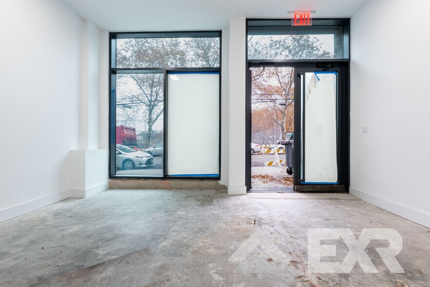 More Photos Of 2710 37th Ave, Long Island City Storefront Retail Residential For Lease