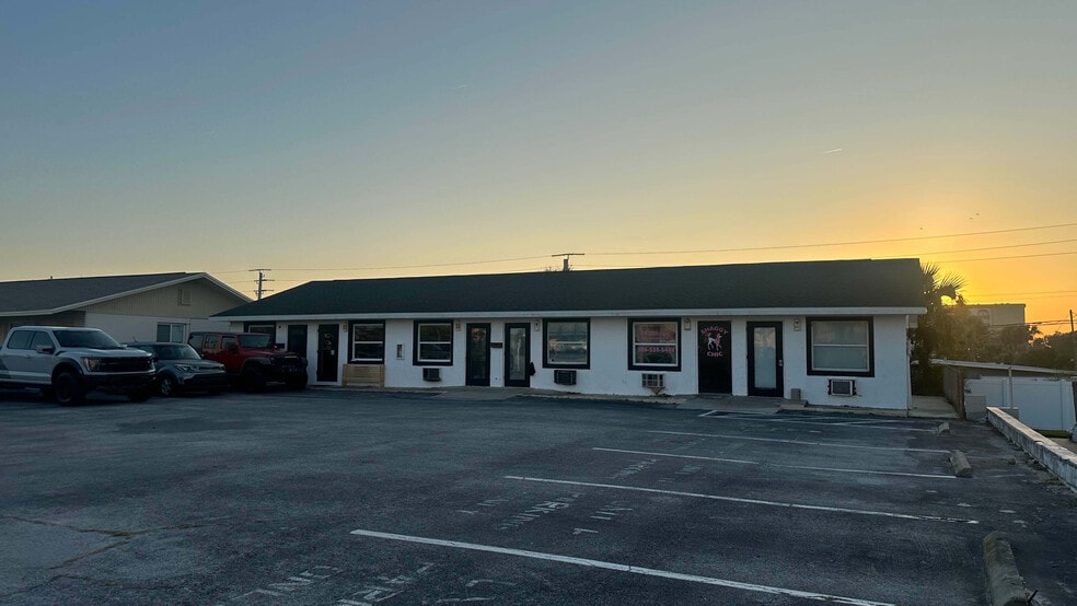 More Photos Of 3616 S Atlantic Ave, Daytona Beach Shores Storefront For Sale