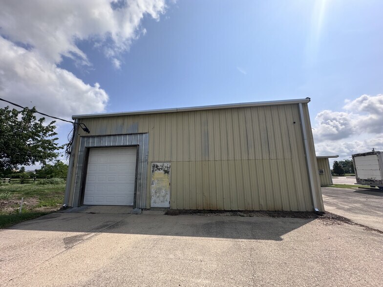 More Photos Of 116 Newspaper Dr, La Place Flex For Sale