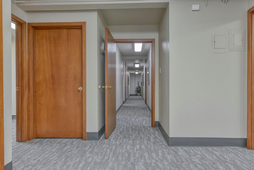 More Photos Of 2720 E Yampa St, Colorado Springs Office Residential For Lease