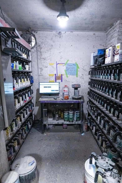 More Photos Of 615 Frelinghuysen Ave, Newark General Retail For Sale