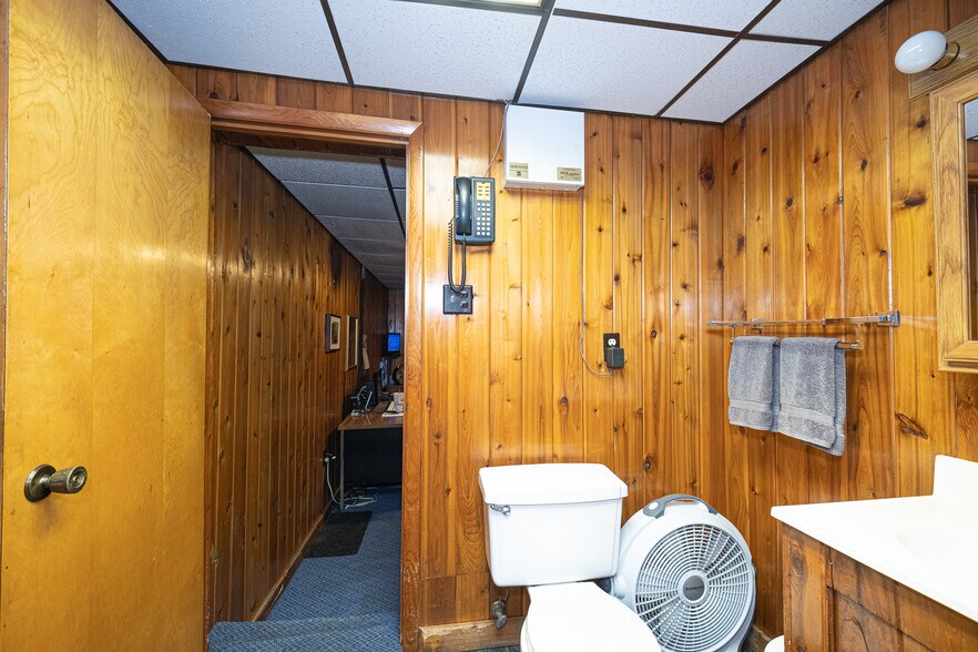 More Photos Of 5700 Butler St, Pittsburgh Auto Dealership For Sale