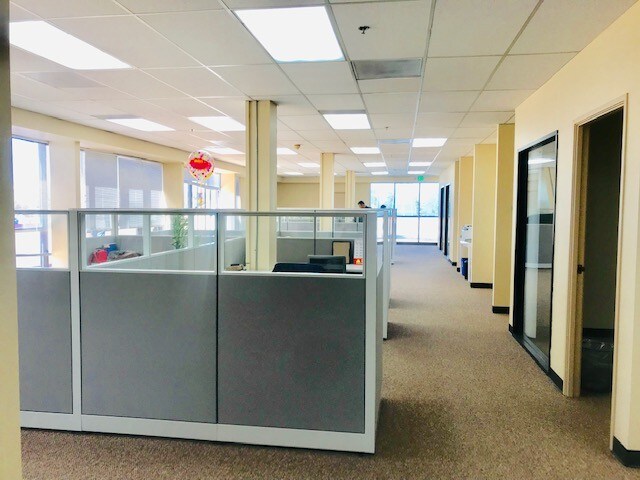 More Photos Of 1515-1521 S El Camino Real, San Mateo Loft Creative Space For Lease