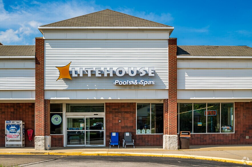 More Photos Of 837-887 Graham Rd, Stow Unknown For Lease