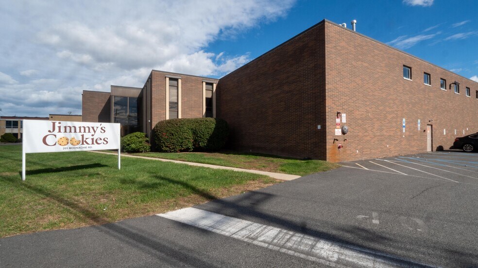 More Photos Of 205 Moonachie Rd, Moonachie Warehouse For Lease
