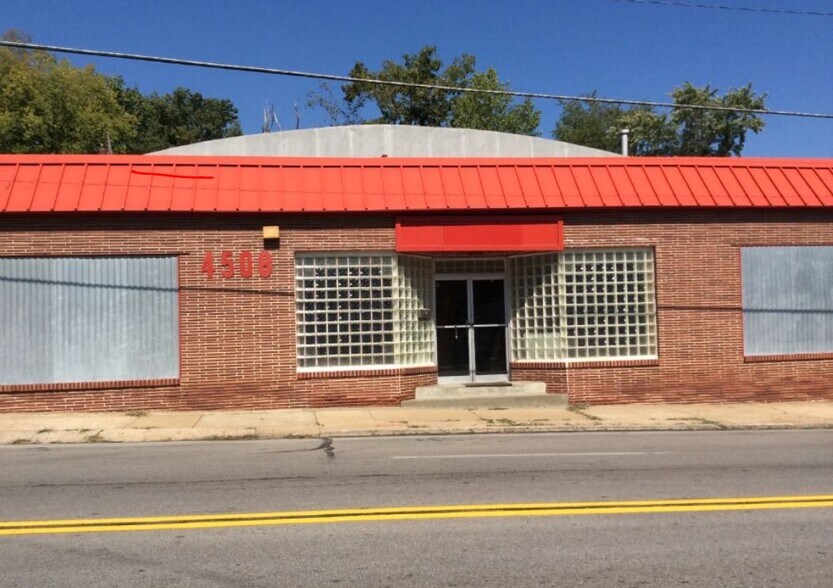 More Photos Of 4500-4508 E 27th St, Kansas City Service For Lease