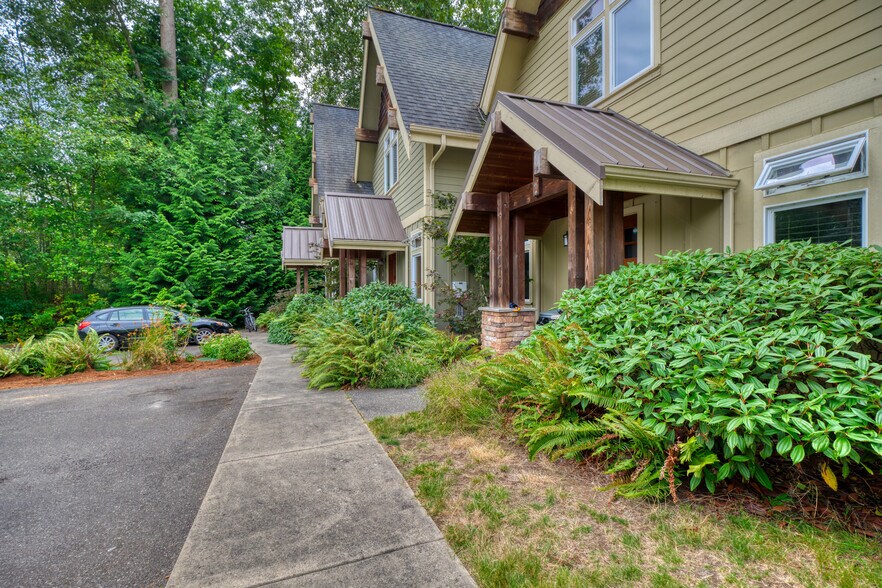 More Photos Of 1317 Pelican Pl, Point Roberts Apartments For Sale