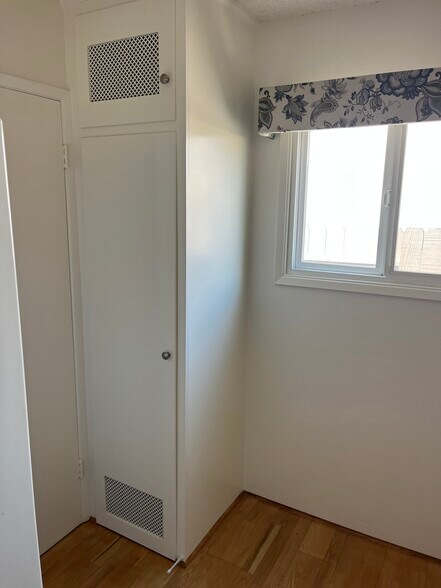More Photos Of 523 Avenue G, Redondo Beach Apartments For Sale