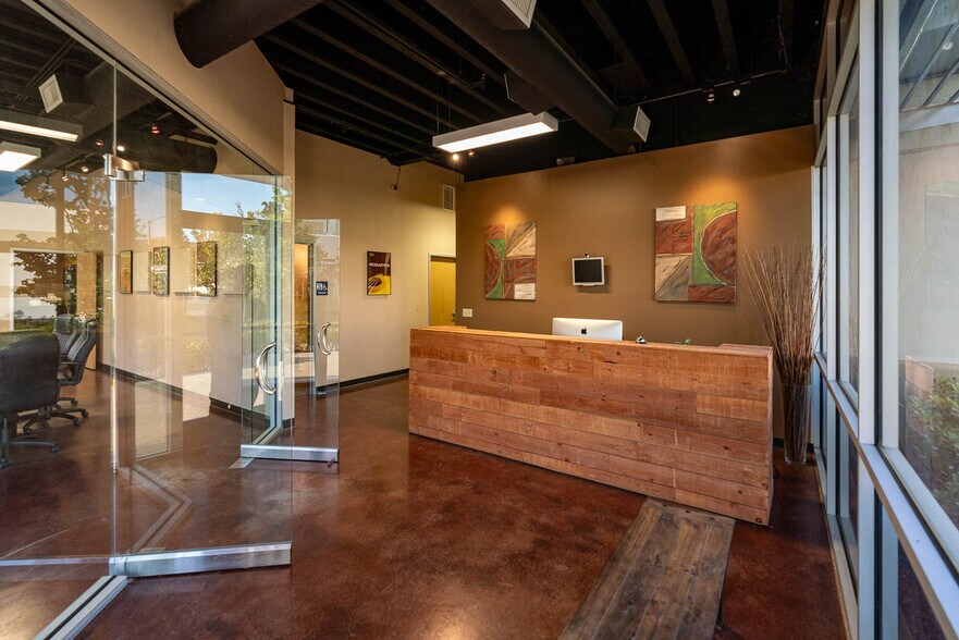 More Photos Of 29033 Avenue Sherman, Valencia Loft Creative Space For Sale