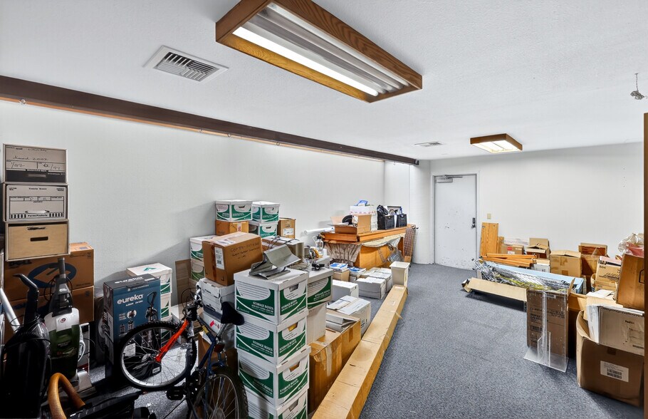 More Photos Of 950 W Ironwood Dr, Coeur d'Alene Medical For Sale