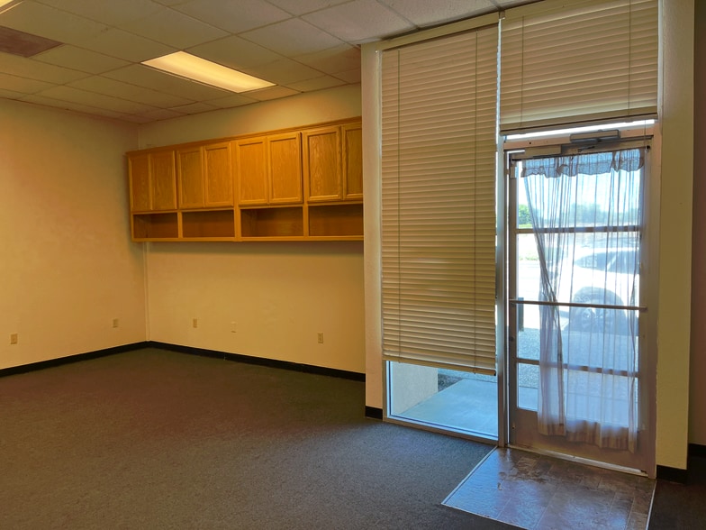 More Photos Of 1224 6th St, Modesto Warehouse For Lease